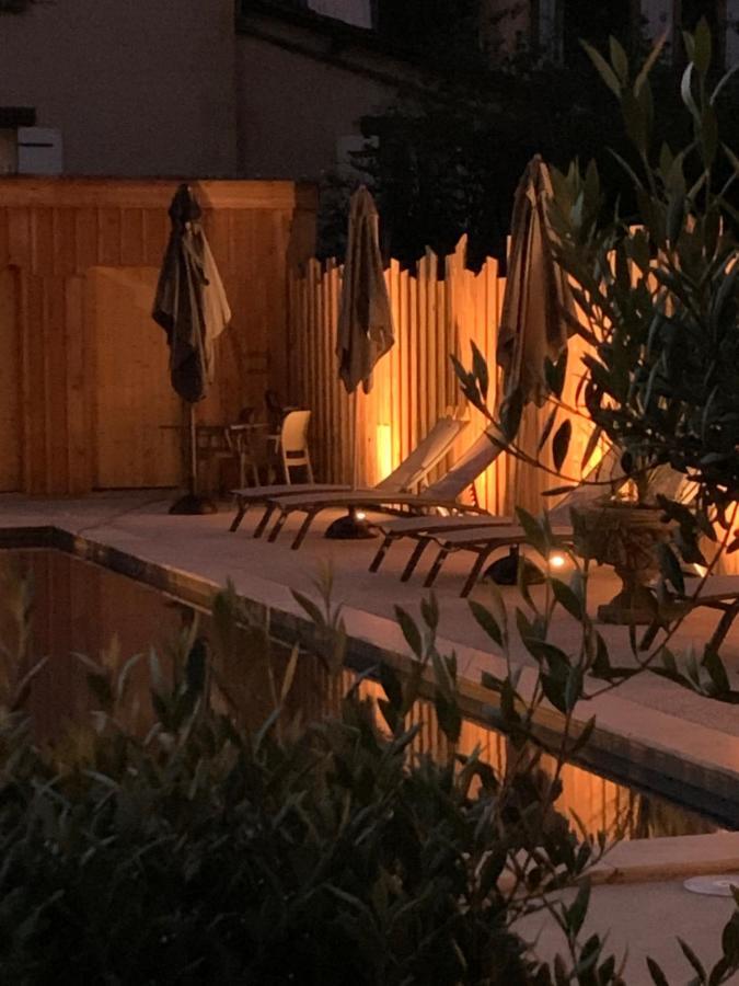 Les Appartements D Artiste De La Villa Du 15 - Restaurant La Maison - Piscine Chauffee Les Eyzies Экстерьер фото