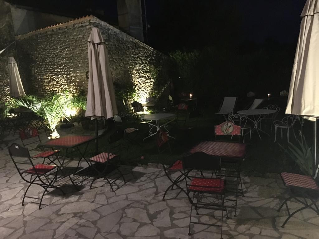Les Appartements D Artiste De La Villa Du 15 - Restaurant La Maison - Piscine Chauffee Les Eyzies Экстерьер фото
